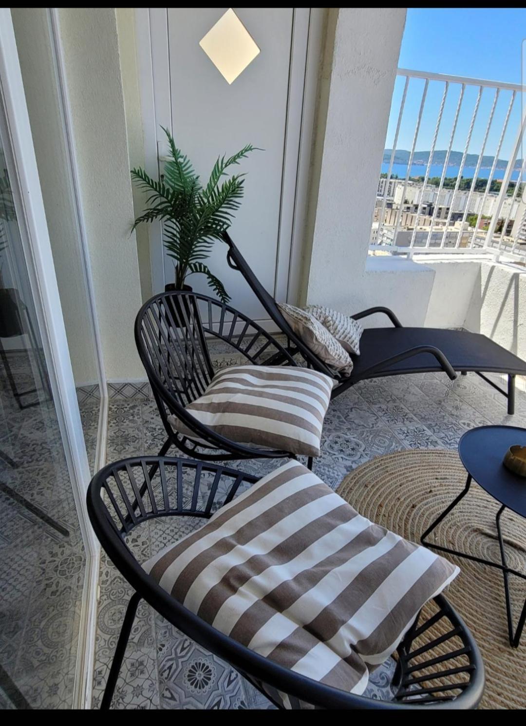 Studio Apartment Lanterna 扎达尔 外观 照片