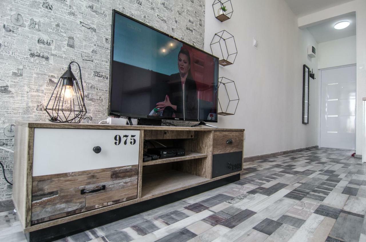 Studio Apartment Lanterna 扎达尔 外观 照片